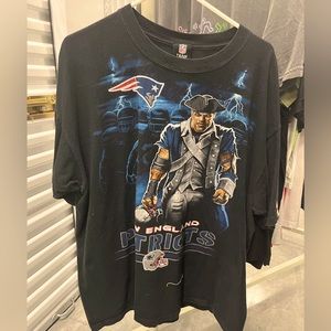 Vintage New England Patriots shirt